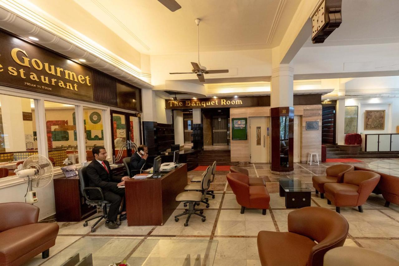 West End Hotel Mumbai  Buitenkant foto